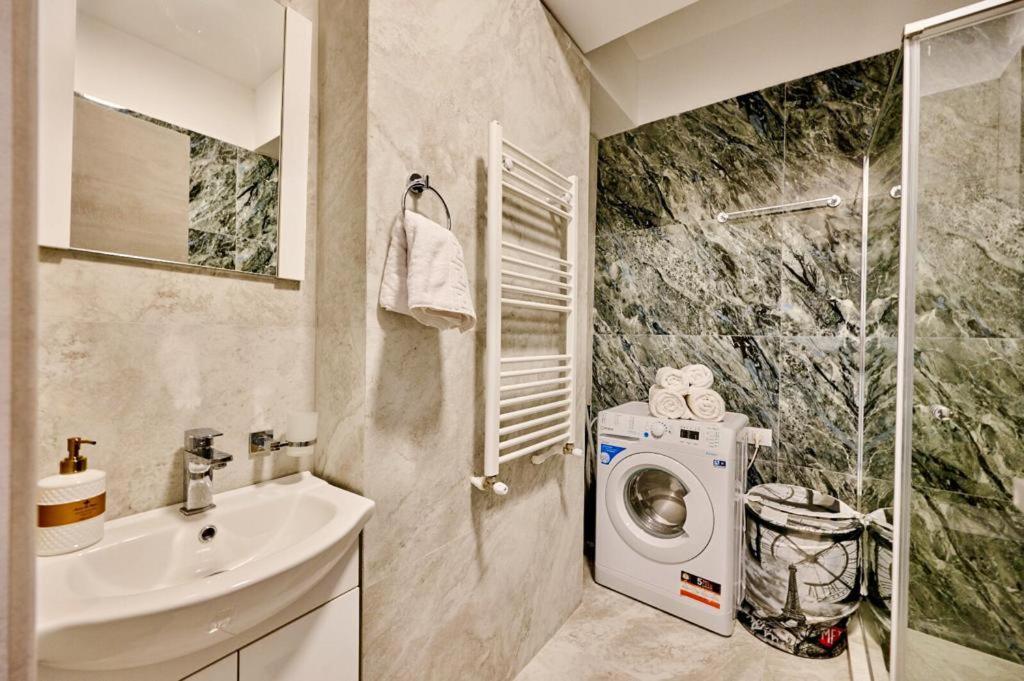 Studio 704 Mamaia N Navodari Inside 5 Stars Resort First Line To The Sea Esterno foto
